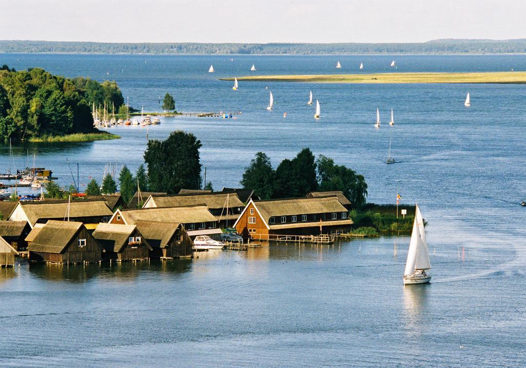 Müritz-Strandhotel Röbel Exterior foto