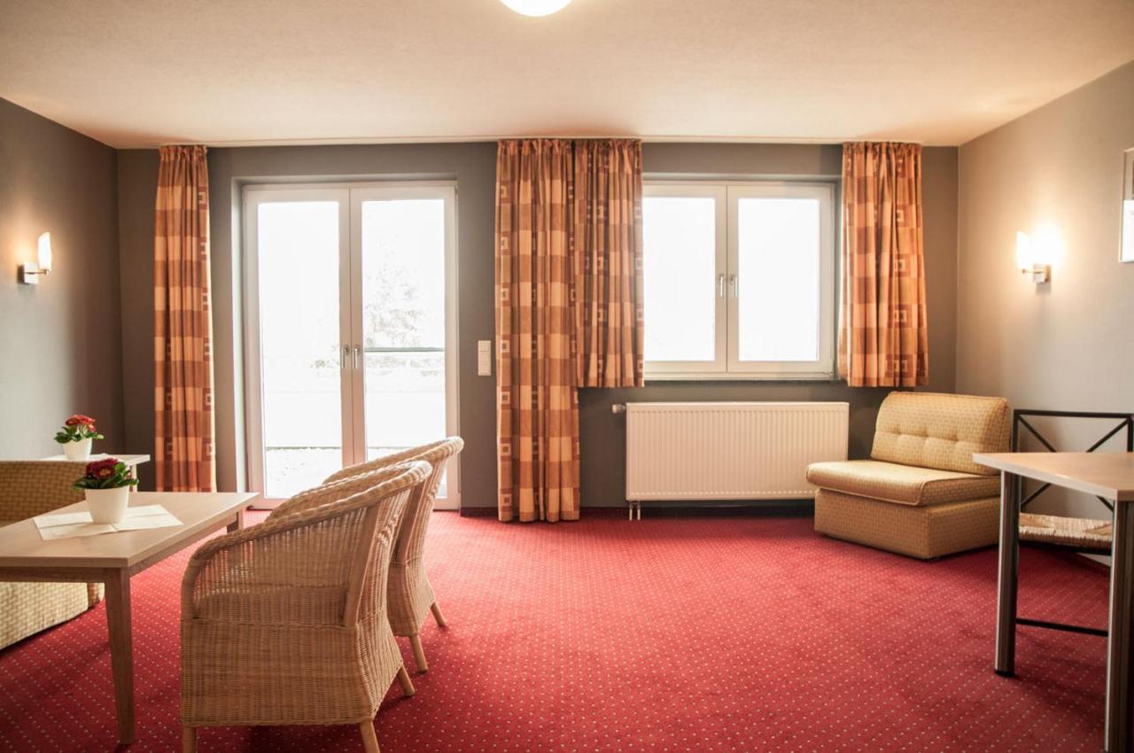 Müritz-Strandhotel Röbel Exterior foto